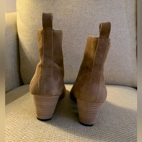 NWOT Joe’s Jeans Brown Suede Ankle Booties. Size 10. - Picture 4 of 6